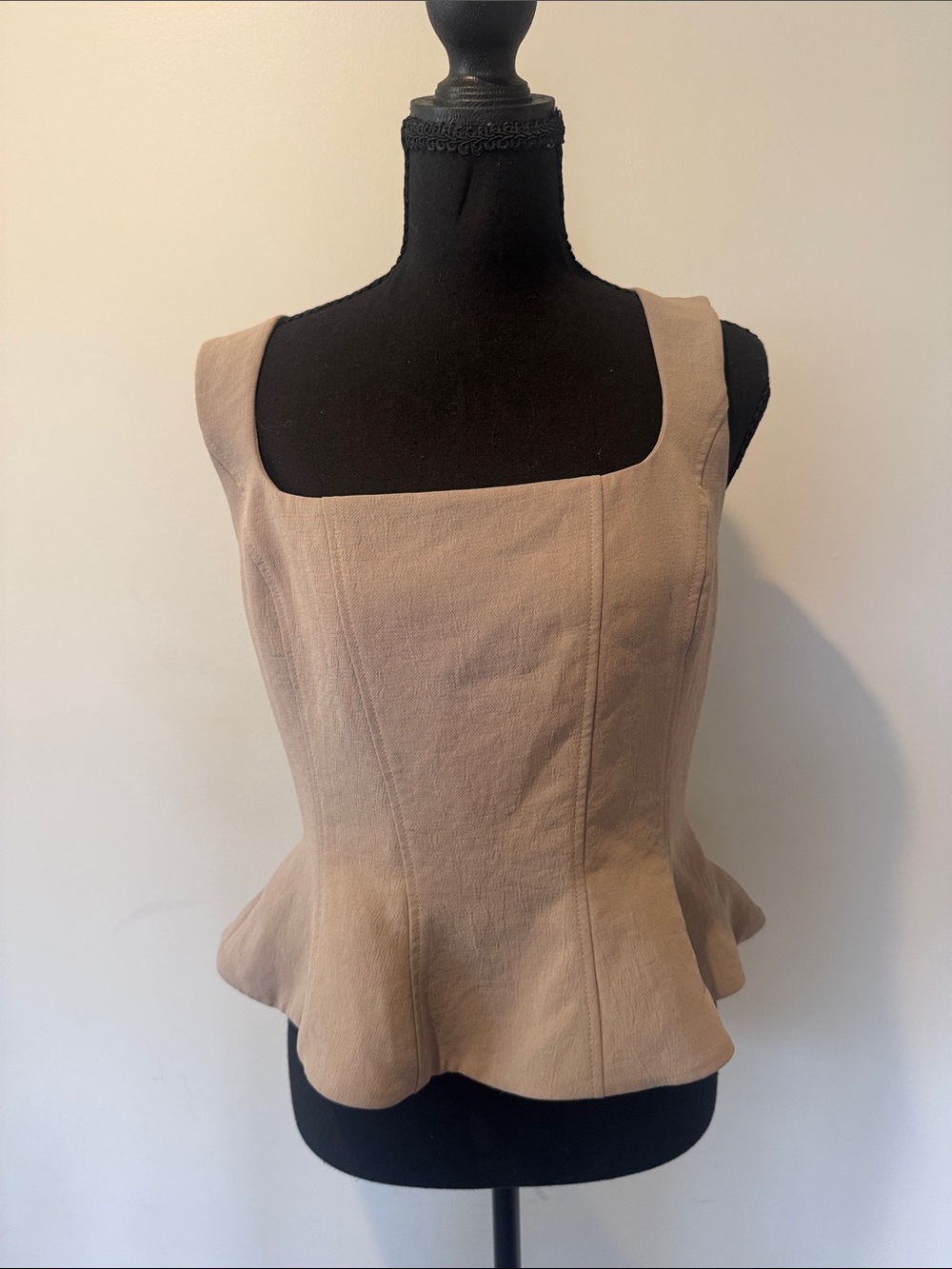 Aritzia Wilfred Beige Rhodora Bustier square-Neck Peplum Top in Crepette
